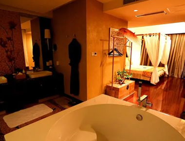 长沙天心区养生会所的黄昏恋：当爱情遇上八十岁